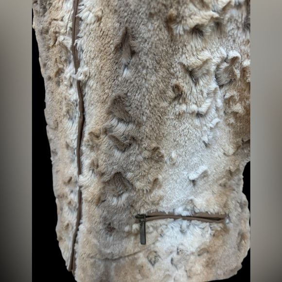 GO COCO FAUX FUR BROWN & CREAM PLUSH TEXTURED COZY SLEEVELESS FULL ZIP VEST SZ L - Picture 5 of 10